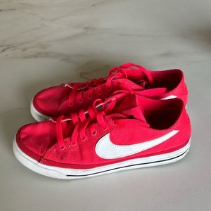 nike court legacy red